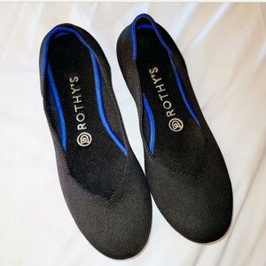 Rothys! Size 7 1/2 and I need an 8